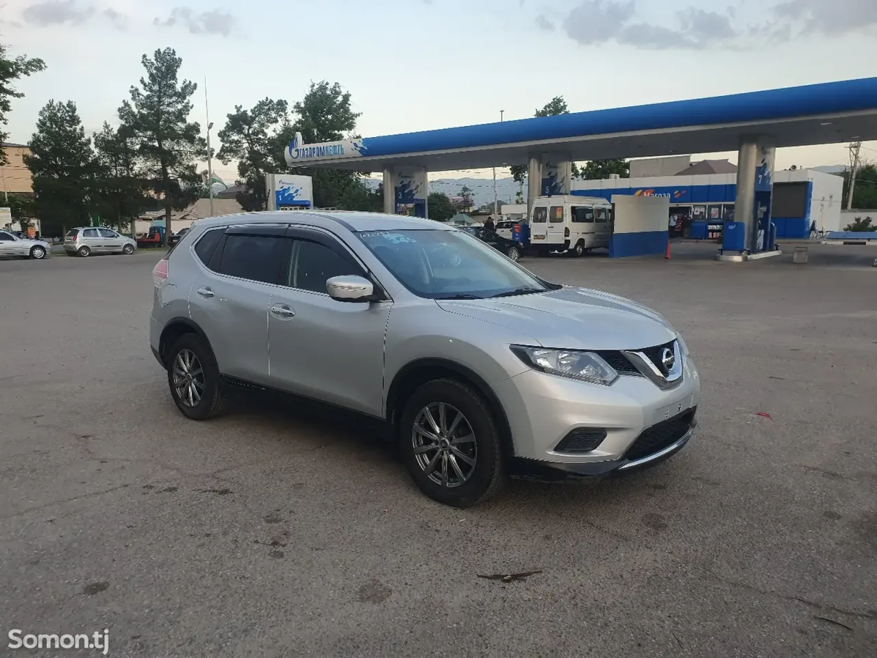 Nissan X-Trail 2014 · 2.0 AT