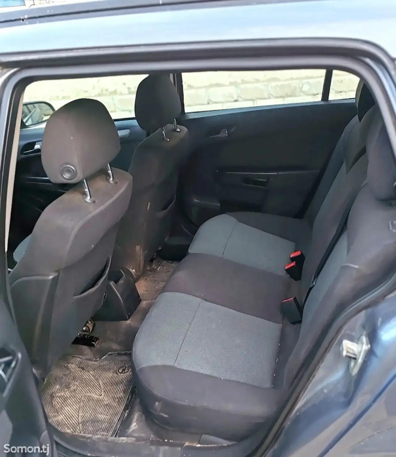 Opel Astra H 2006 · 1.8 MT