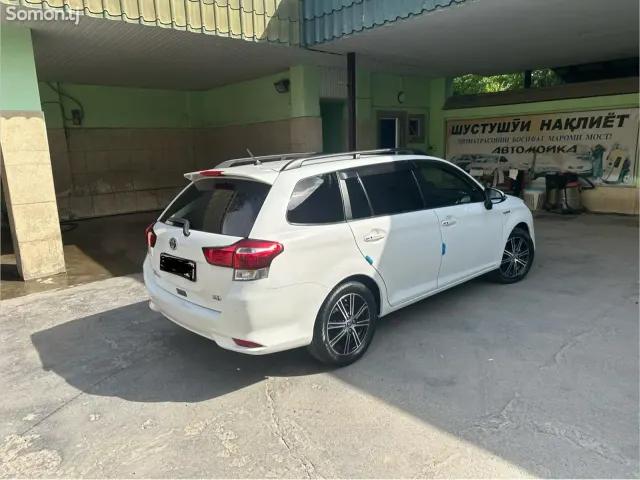 Toyota Fielder 2017 · 1.5 AT