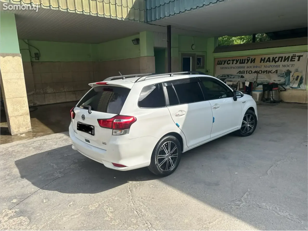 Toyota Fielder 2017 · 1.5 AT