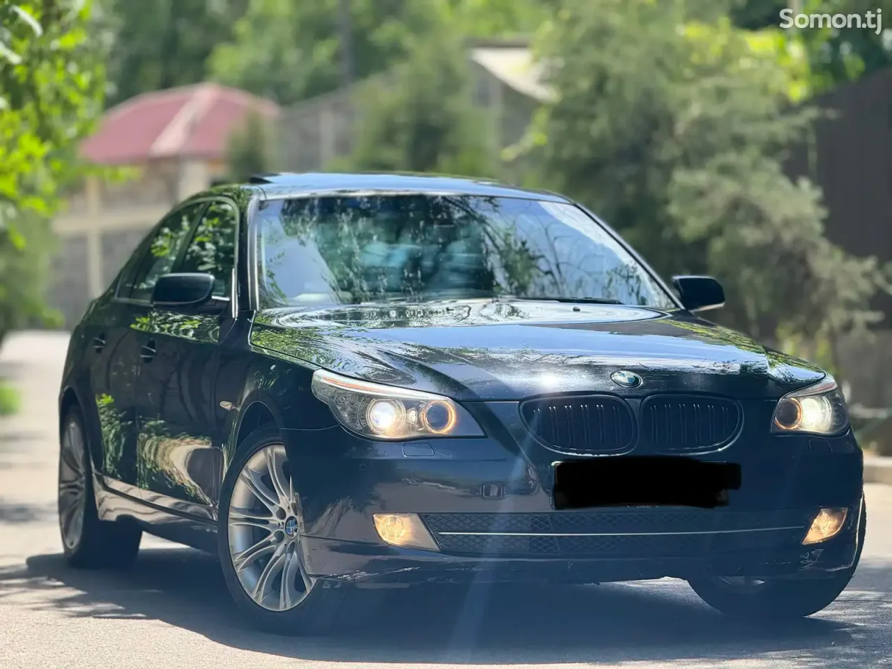 BMW 5 series 2010 · 2.5 AT