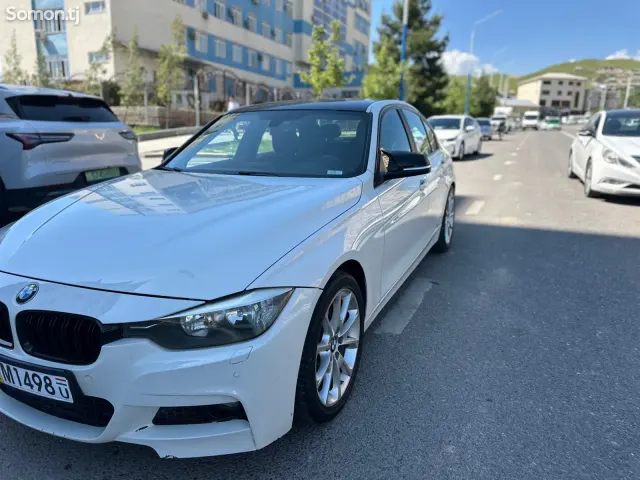 BMW 3 series 2013 · 2.0 AT
