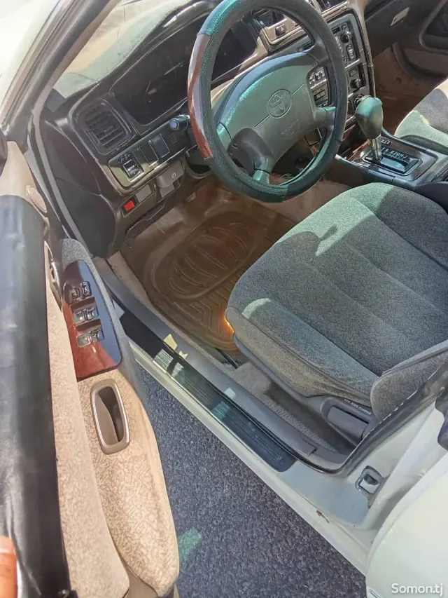 Toyota Mark II 1997 · 2.0 AT