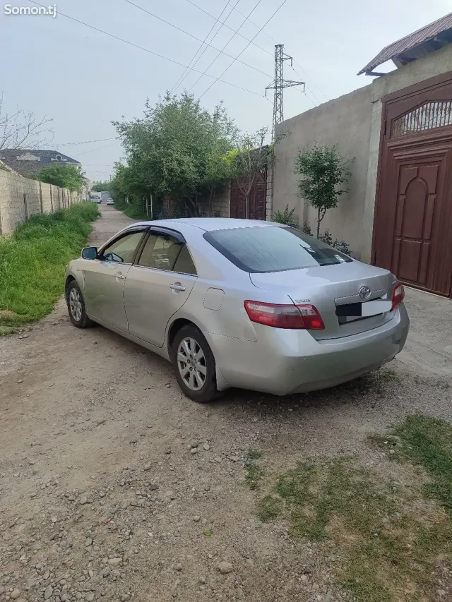 Toyota Camry 2007 · 2.4 AT
