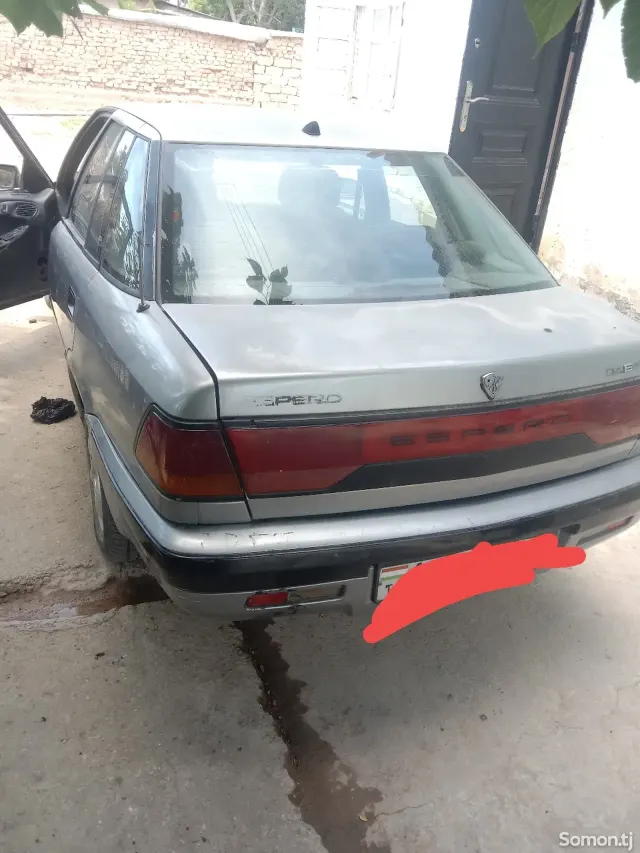 Daewoo Espero 1994 · 1.8 MT