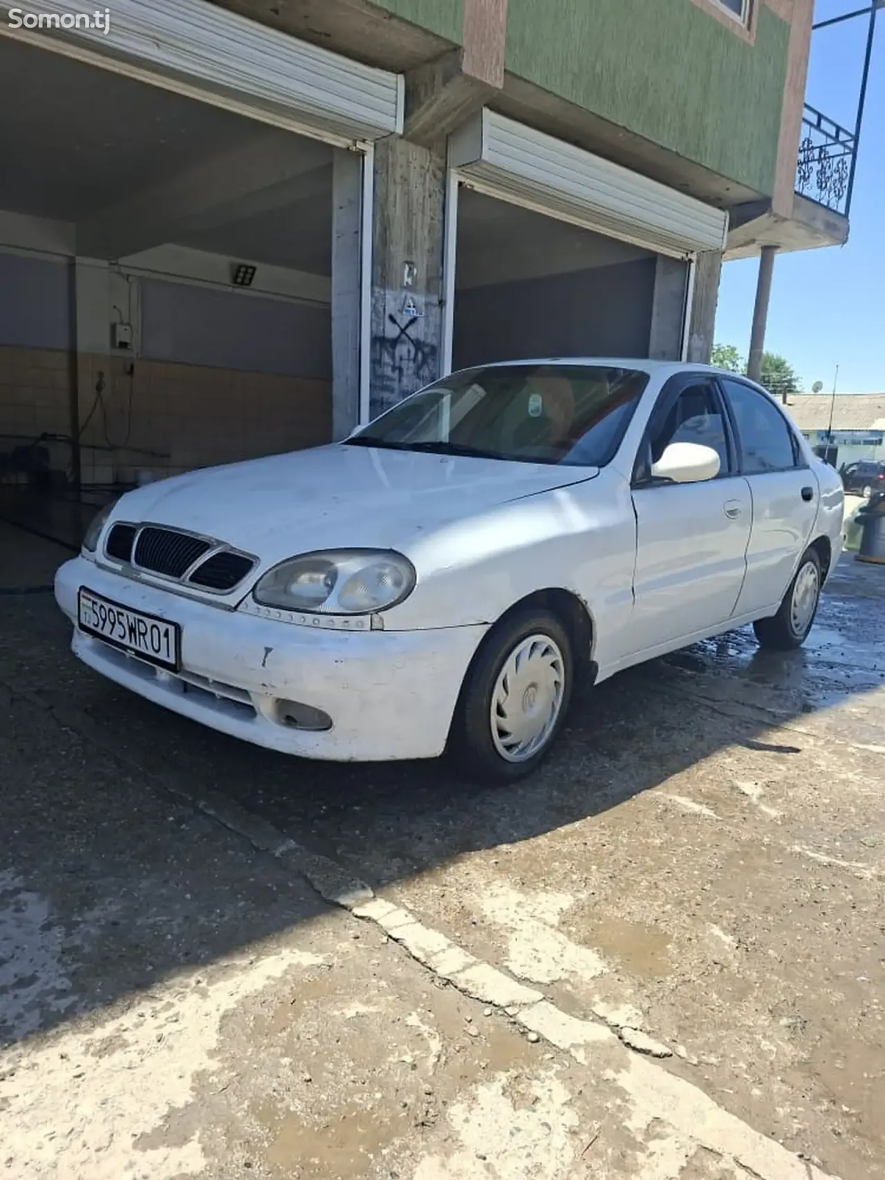 Daewoo Lanos 1997 · 1.6 MT