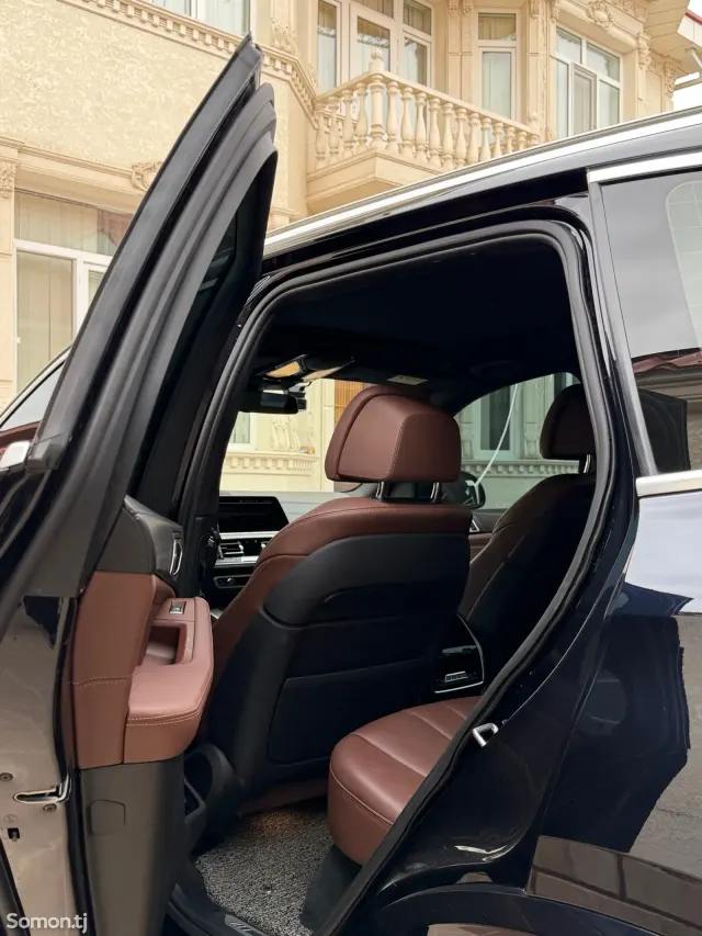 BMW X5 2018 · 3.0 AT