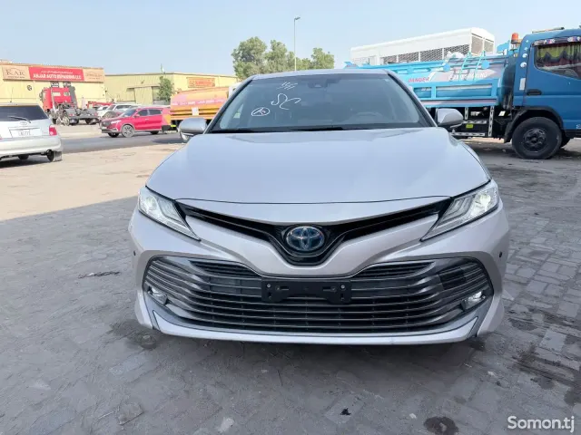 Toyota Camry 2018 · 2.5 AT
