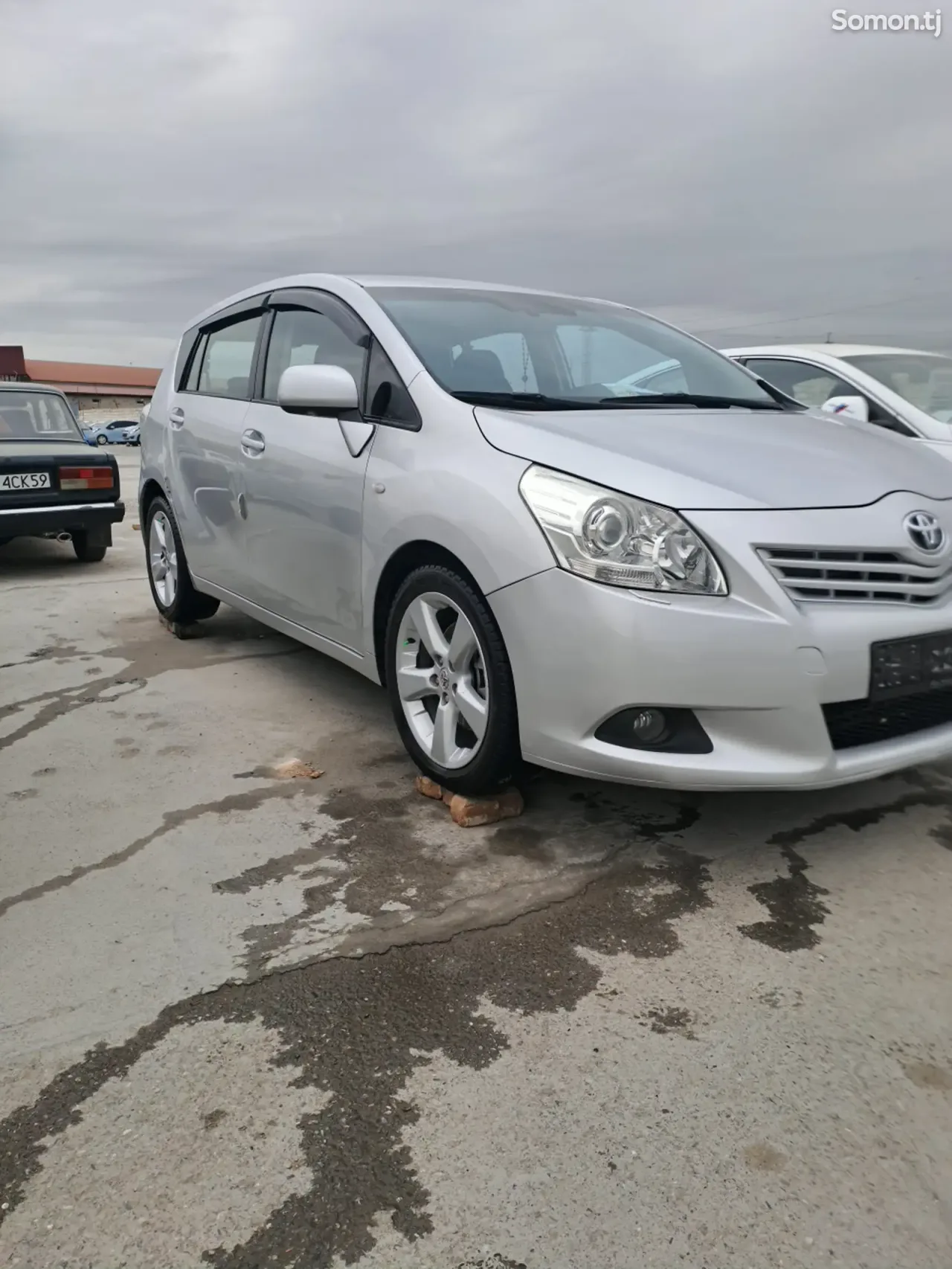 Toyota Verso 2009 · 2.2 AT