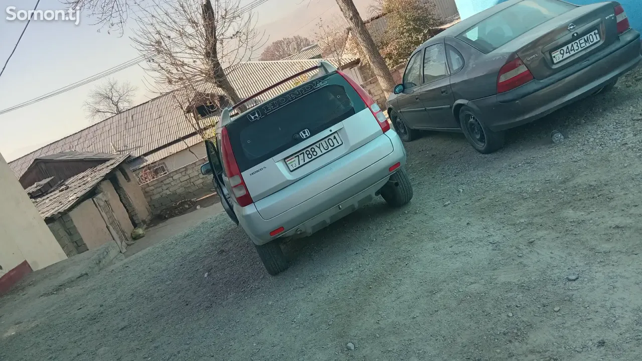 Honda HR-V 2001 · 1.6 MT