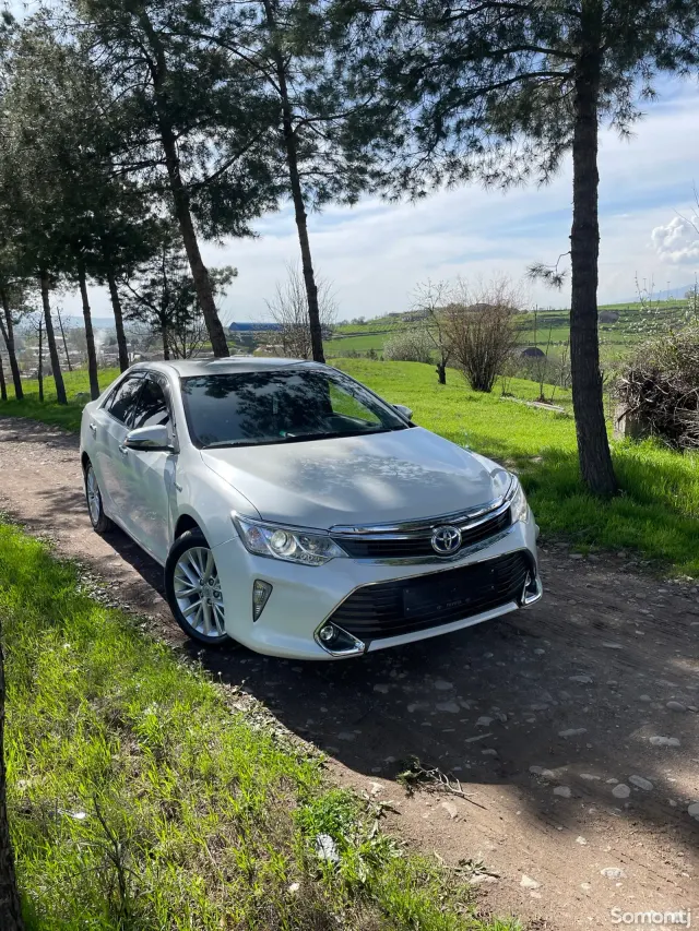Toyota Camry 2015 · 2.5 AT