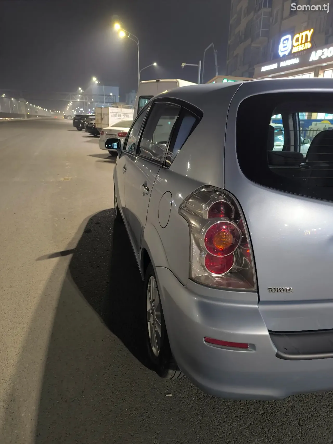 Toyota Verso 2006 · 1.8 MT