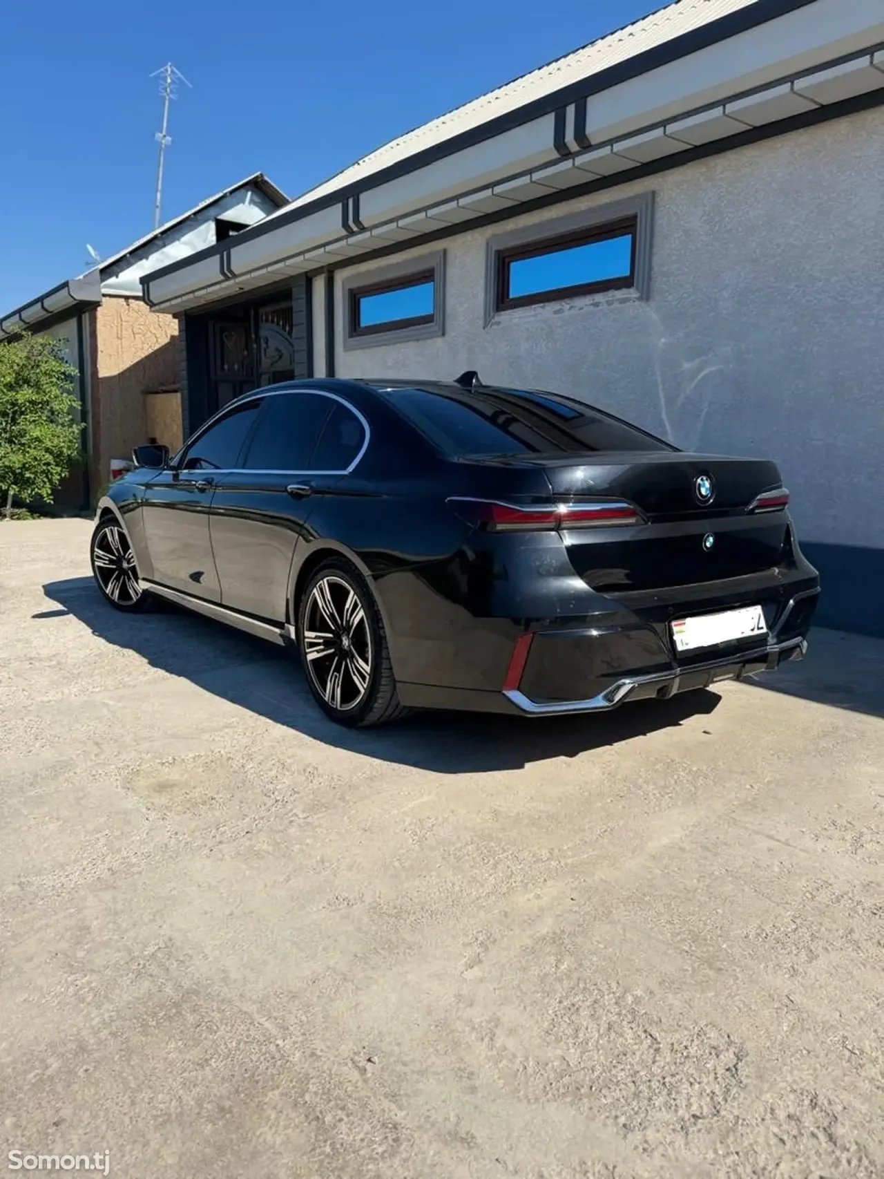 BMW 7 series 2010 · 3.0 AT