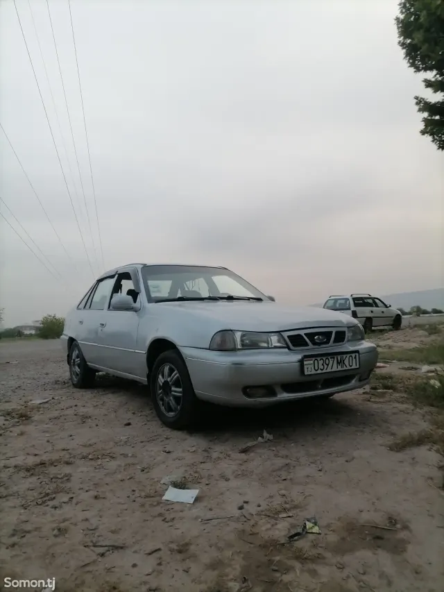 Daewoo Nexia 1995 · 1.6 MT