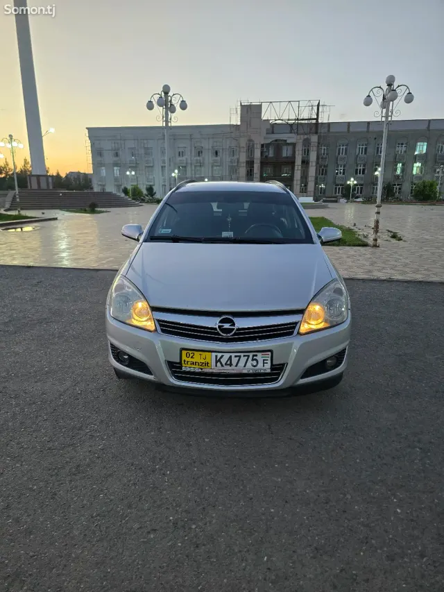 Opel Astra H 2007 · 1.9 MT