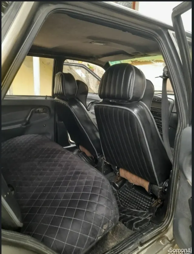Lada (ВАЗ) 2115 2004 · 1.7 MT