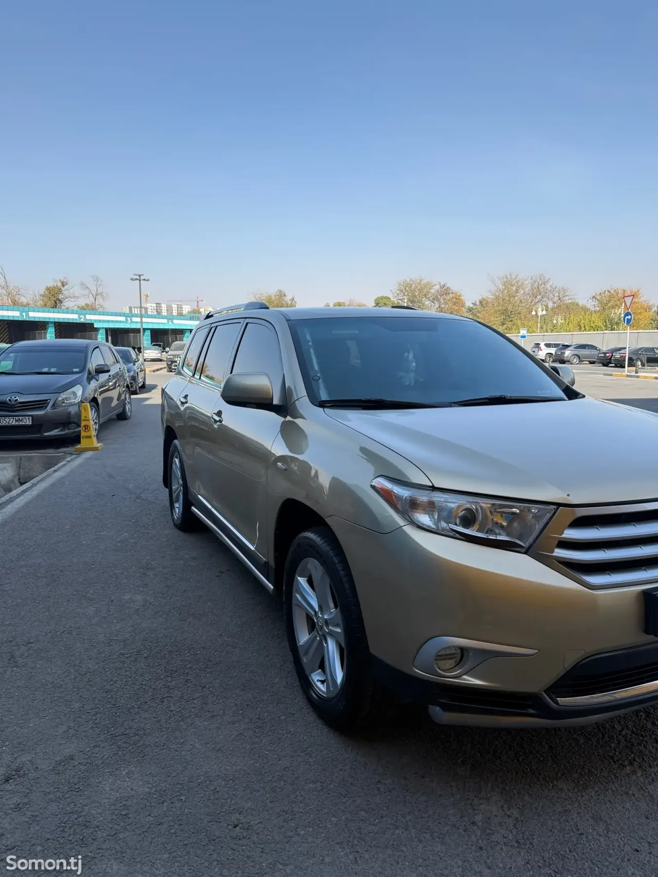Toyota Highlander 2012 · 3.5 AT