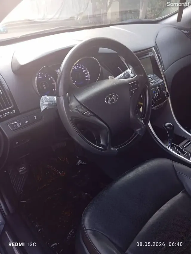Hyundai Sonata 2010 · 2.0 AT