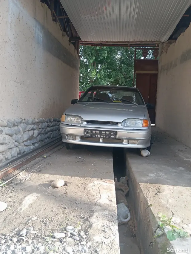 Lada (ВАЗ) 2115 2004 · 1.6 MT