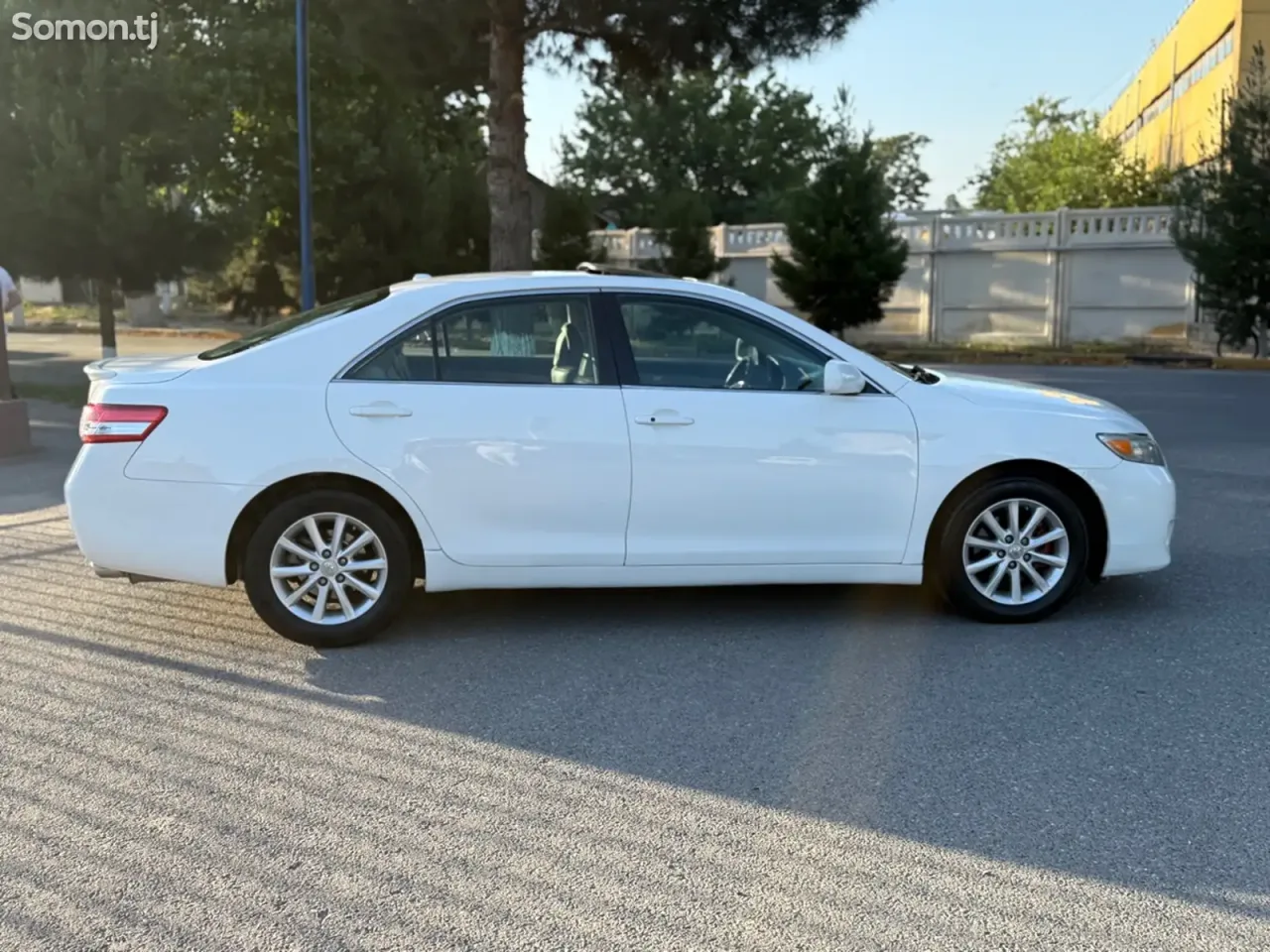 Toyota Camry 2011 · 3.5 AT
