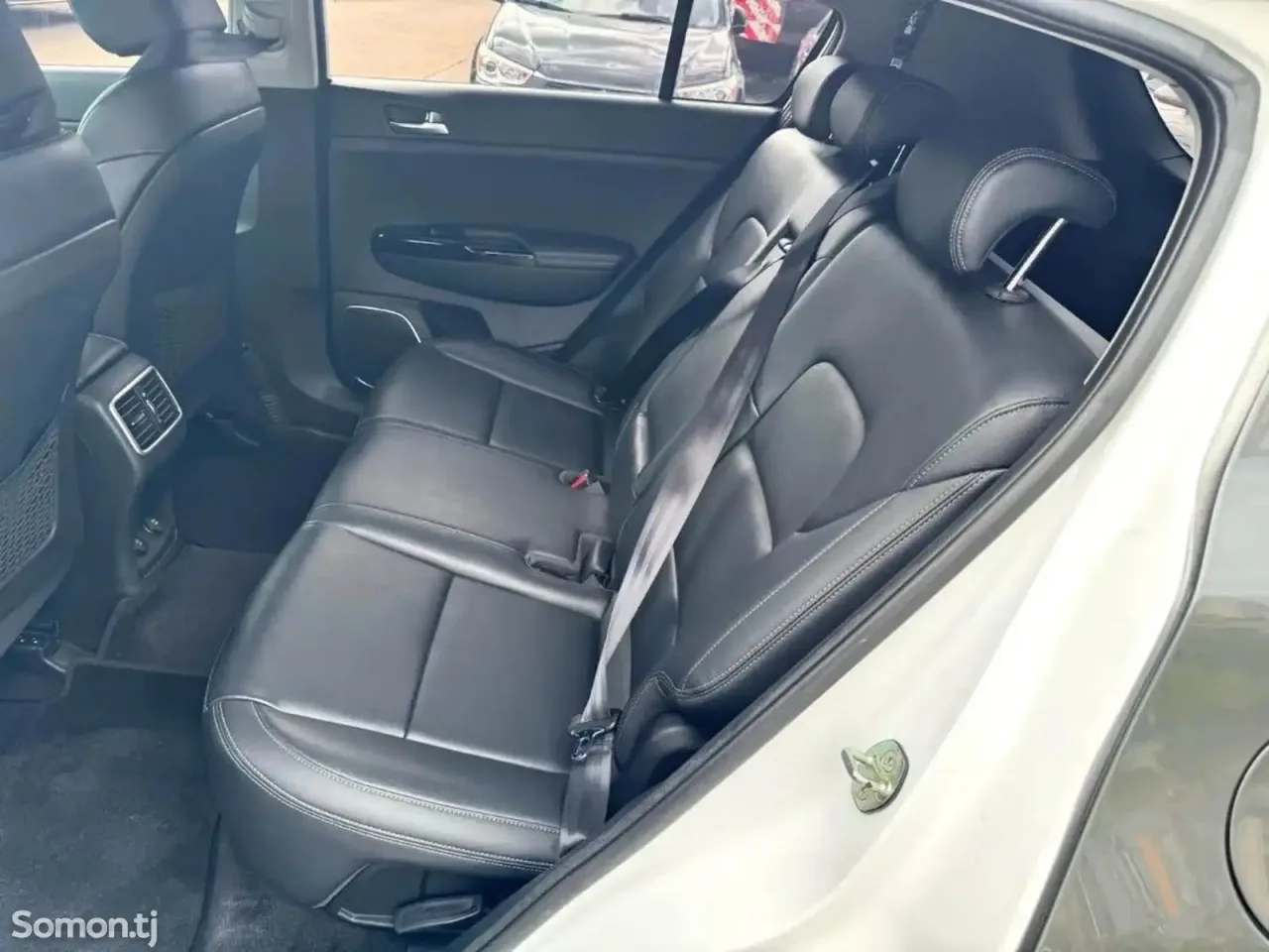 Kia Sportage 2016 · 1.6 AT