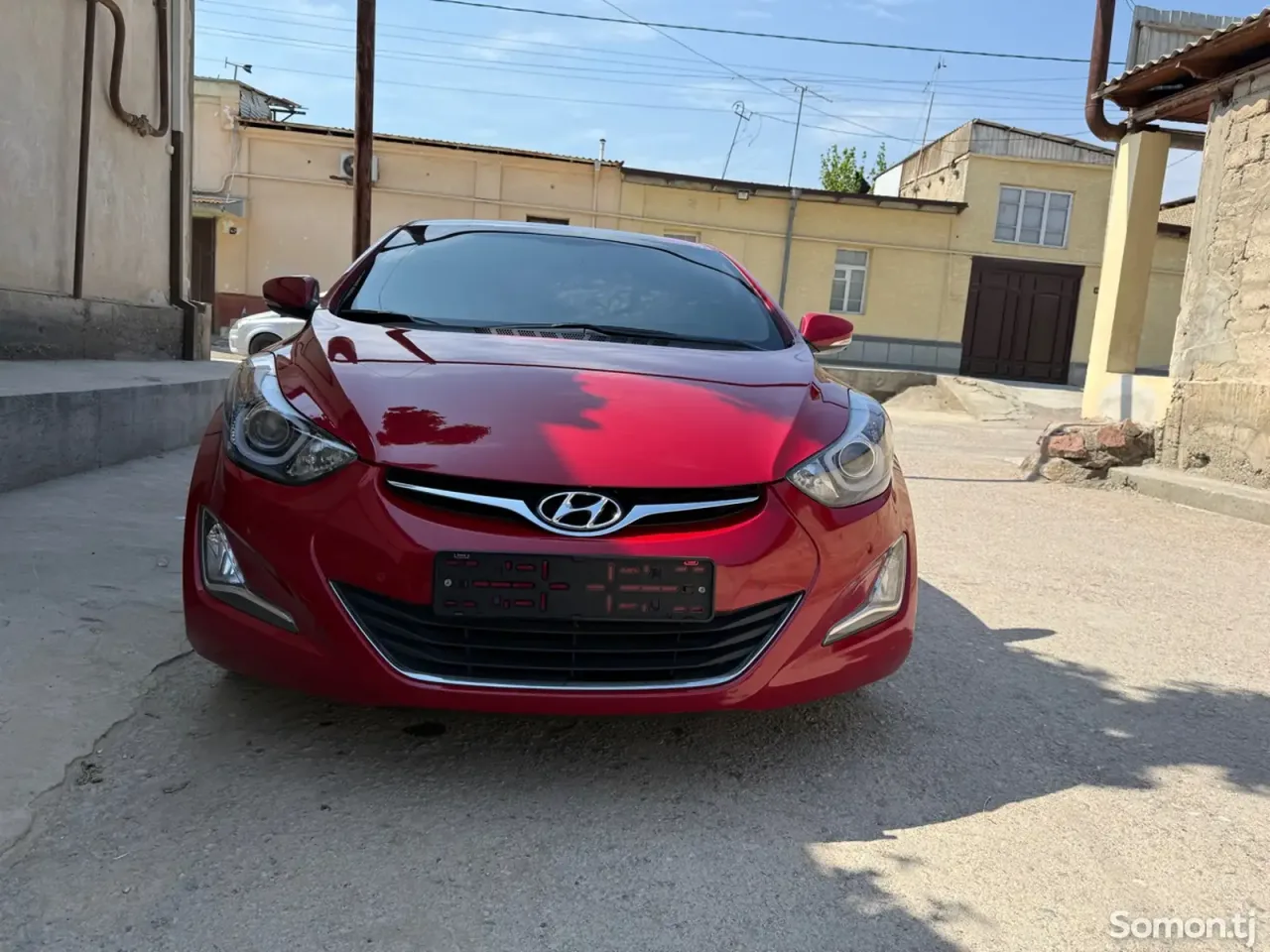 Hyundai Avante 2014 · 1.6 AT