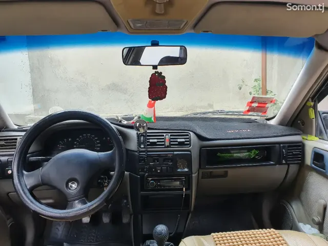 Opel Vectra A 1991 · 1.6 MT