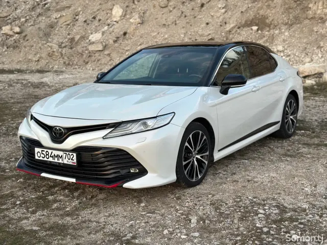 Toyota Camry 2020 · 2.5 AT