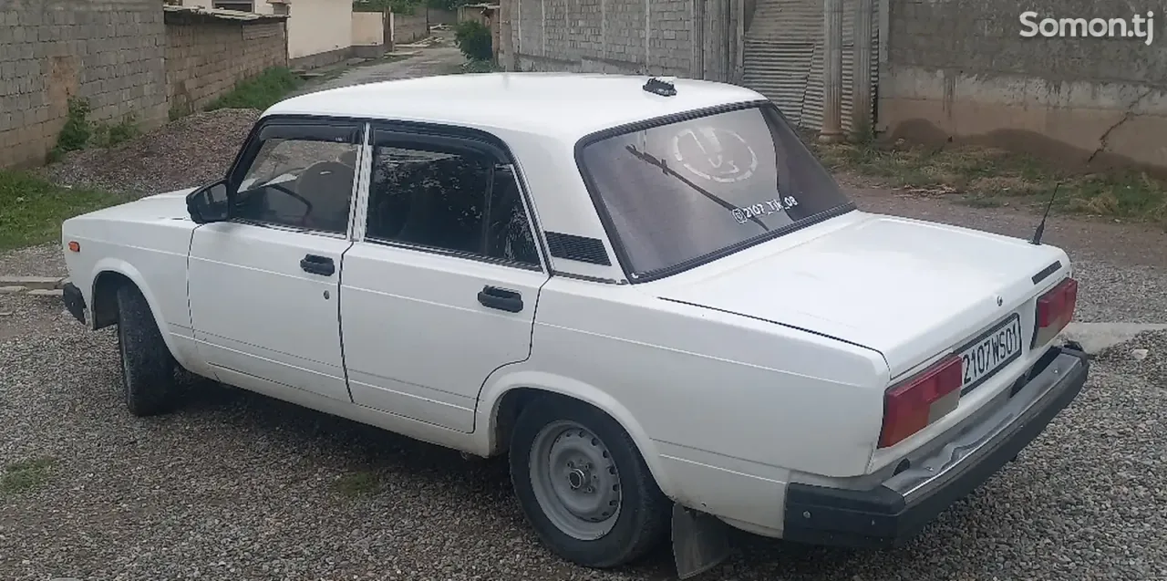 Lada (ВАЗ) 2107 2007 · 1.6 MT