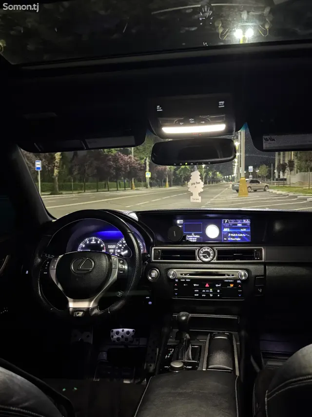 Lexus GS series 2013 · 3.5 AT