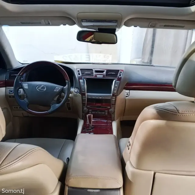 Lexus LS series 2008 · 4.6 AT