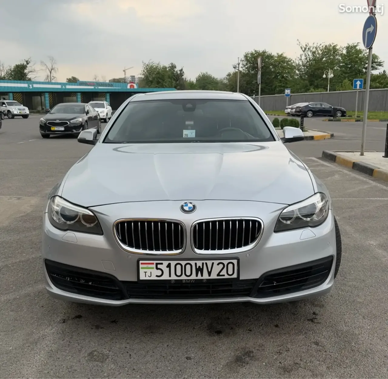 BMW 5 series 2015 · 2.0 AT