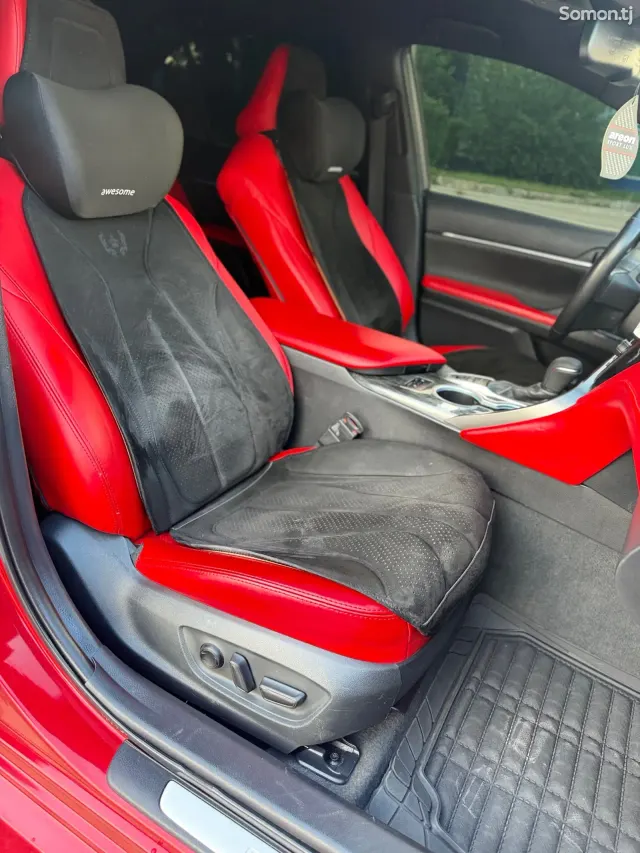 Toyota Camry 2017 · 2.5 AT