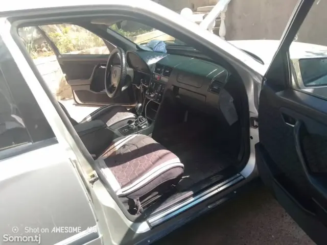 Mercedes-Benz C class 1994 · 1.8 MT