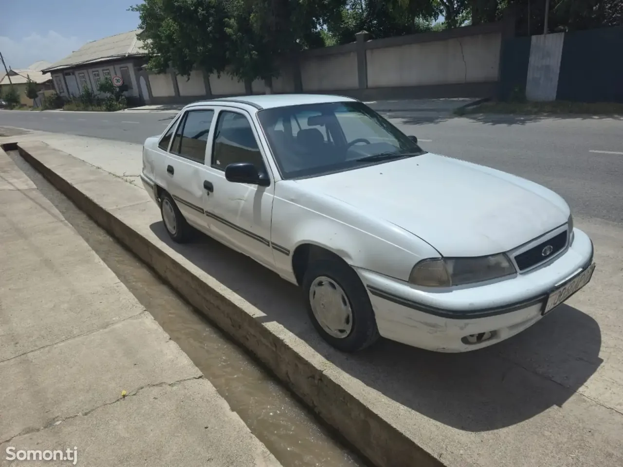 Daewoo Nexia 1994 · 1.5 MT