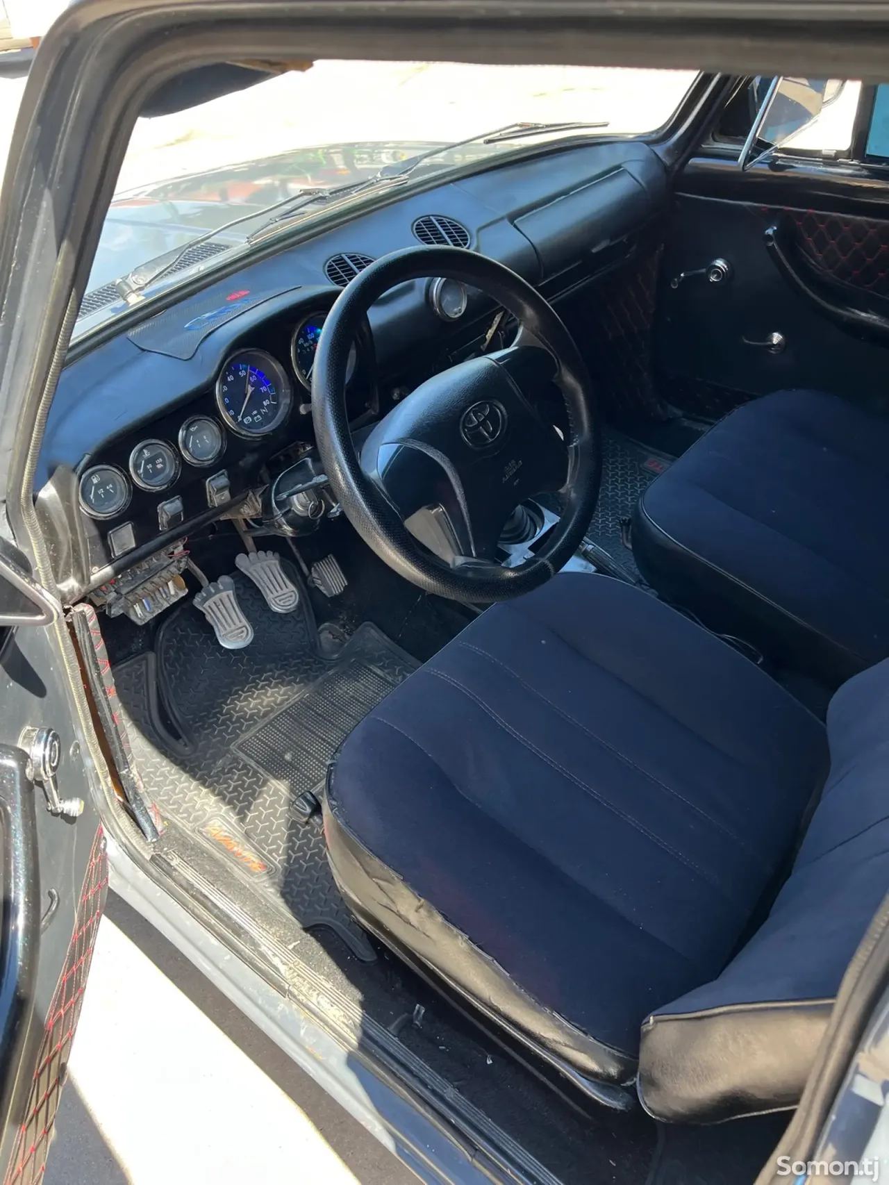 Lada (ВАЗ) 2106 1986 · 0.6 MT