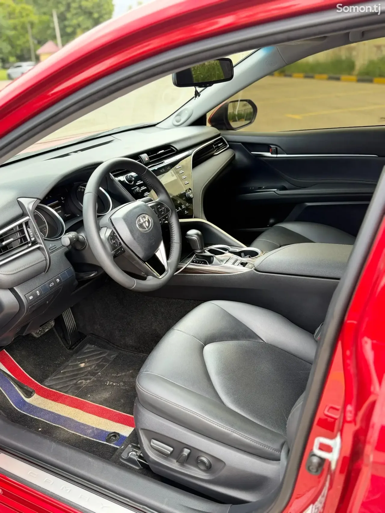 Toyota Camry 2018 · 2.5 AT