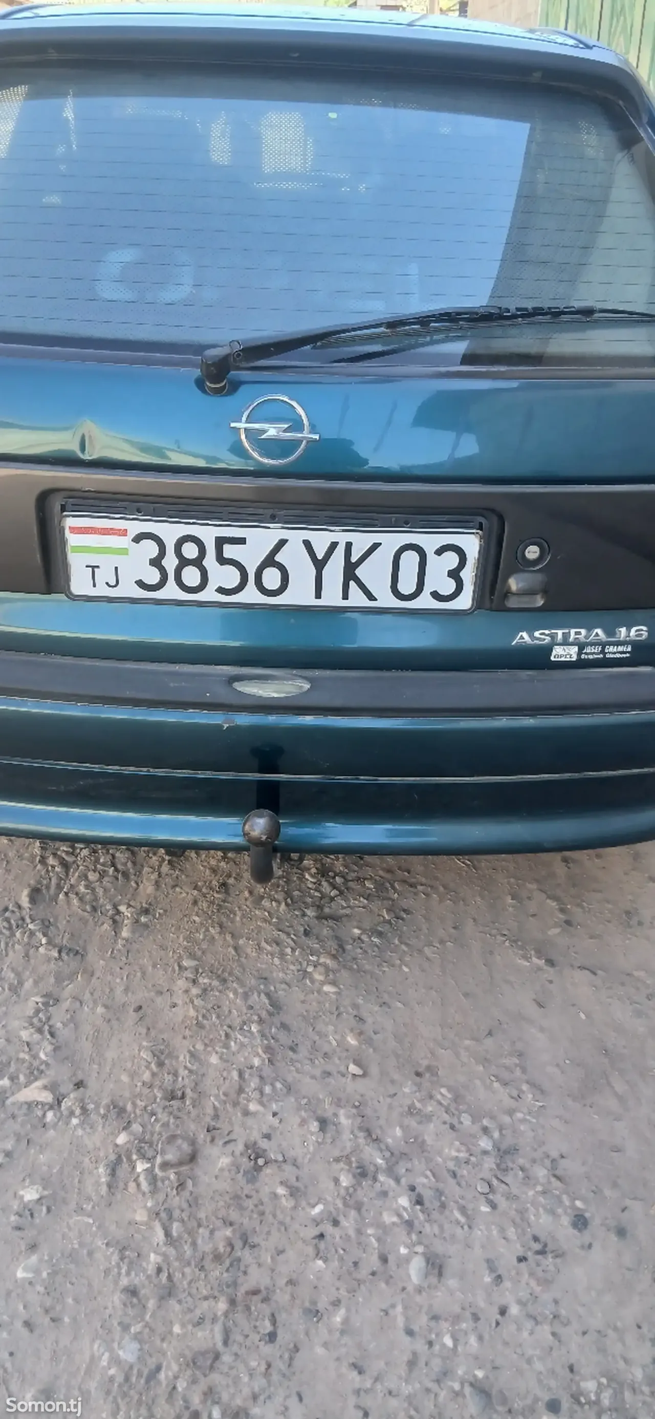 Opel Astra F 1995 · 1.6 MT