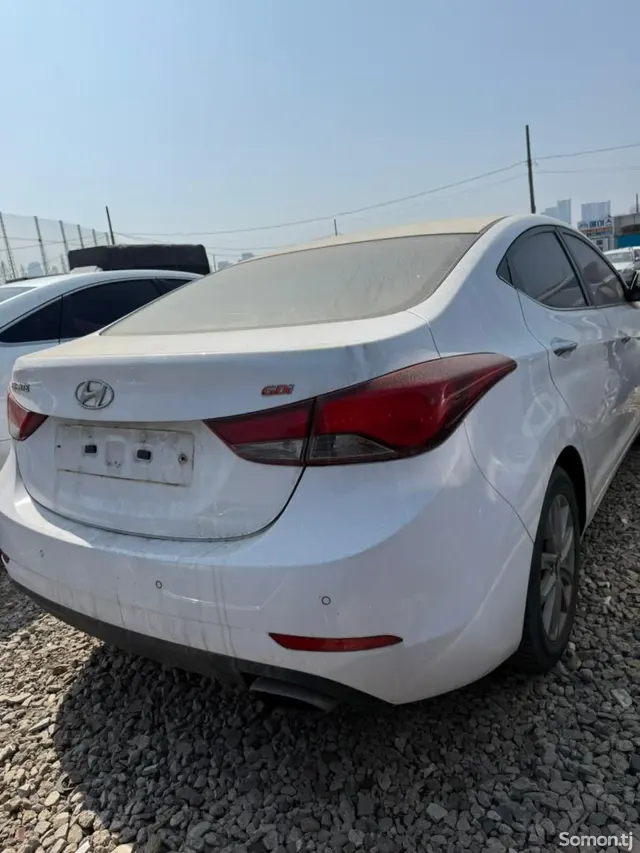 Hyundai Avante 2014 · 1.6 AT