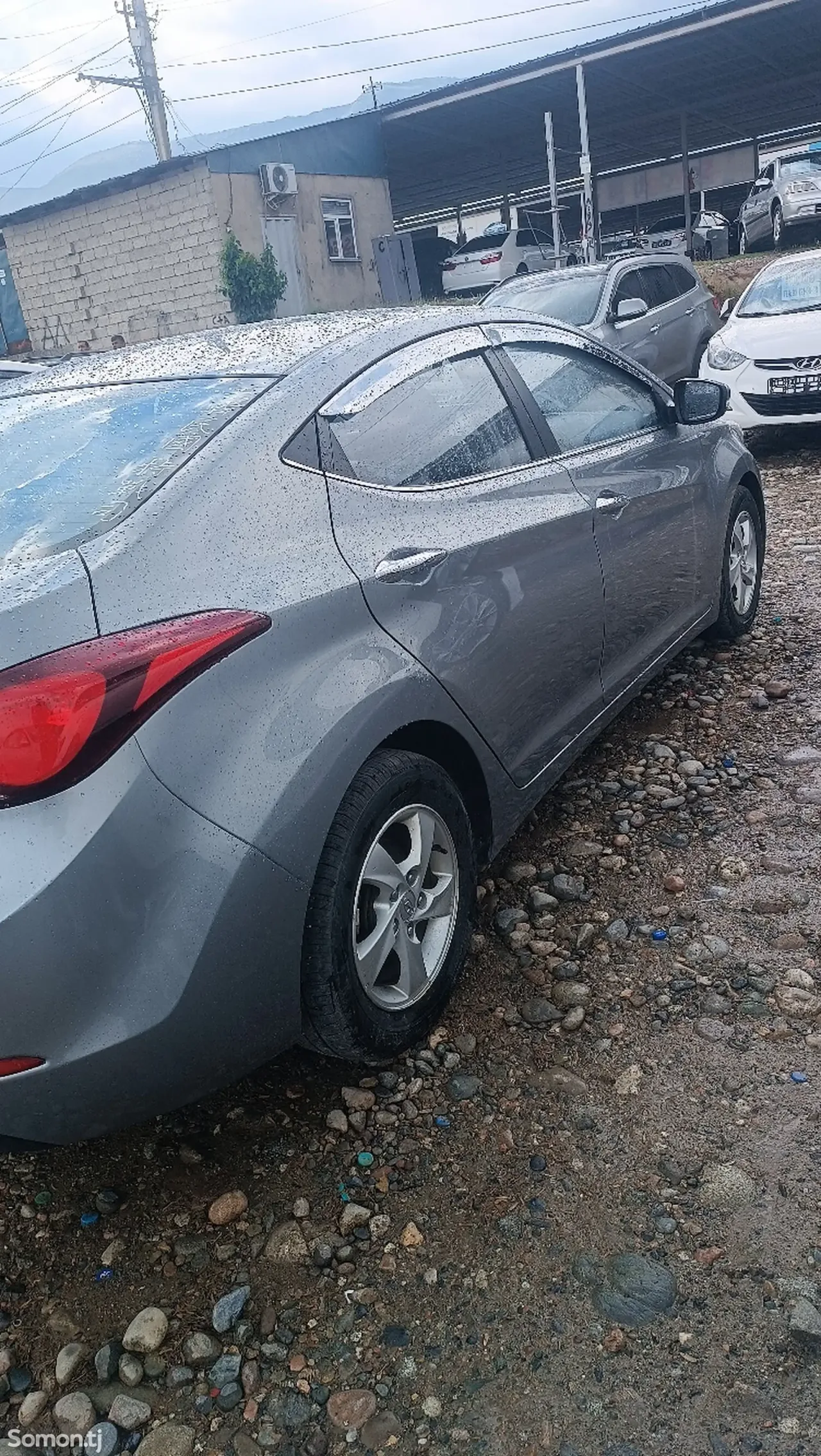 Hyundai Avante 2014 · 1.6 AT