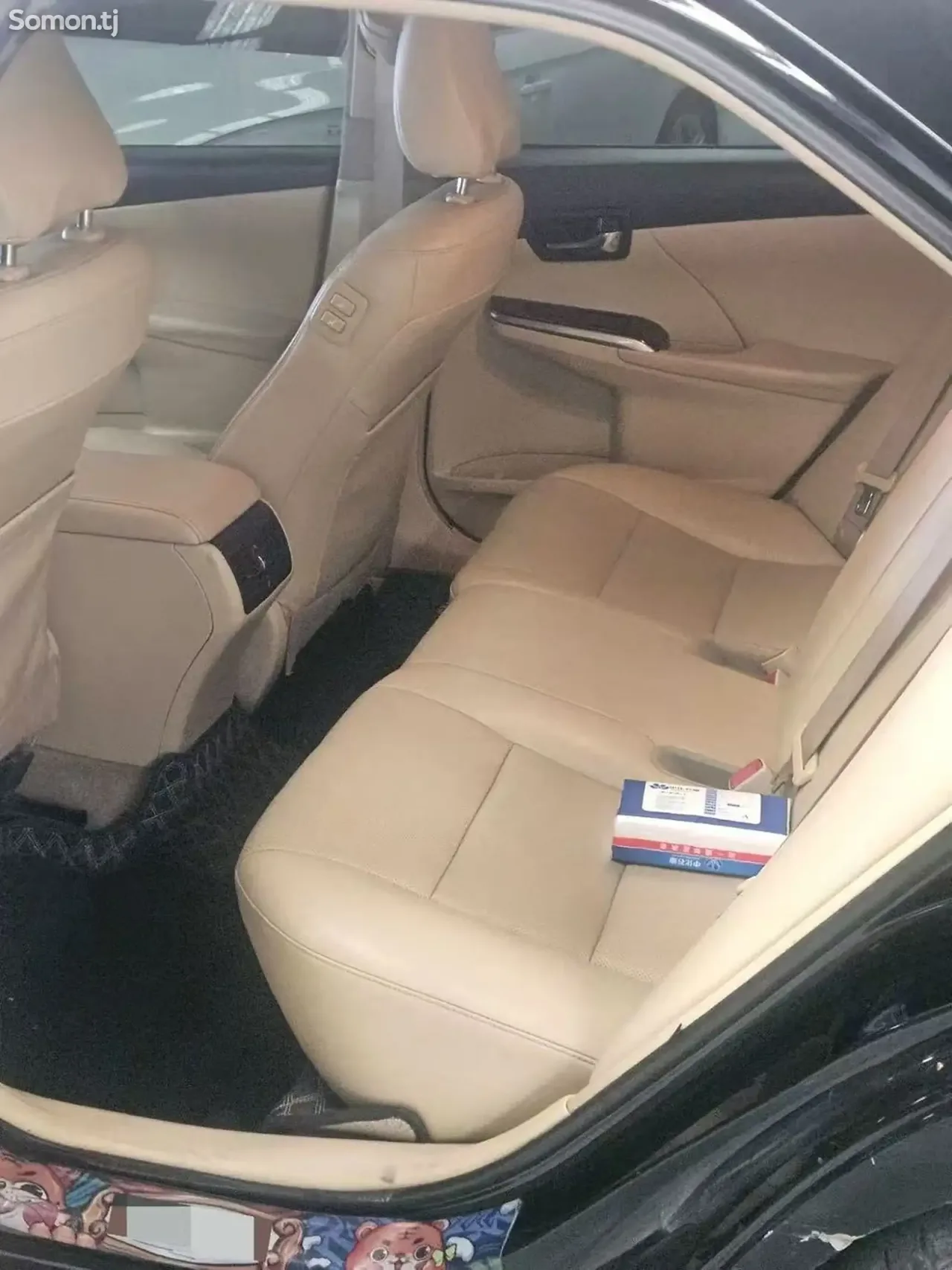 Toyota Camry 2015 · 2.0 AT