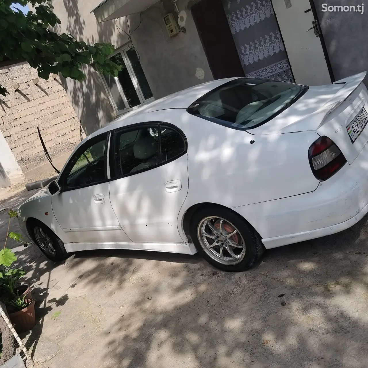 Daewoo Leganza 1997 · 1.8 MT