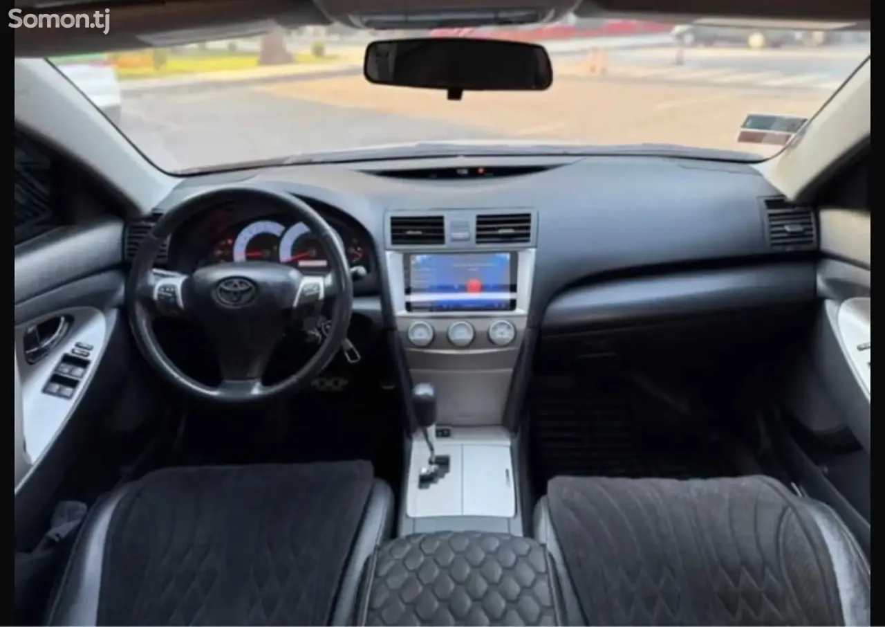 Toyota Camry 2011 · 3.5 AT