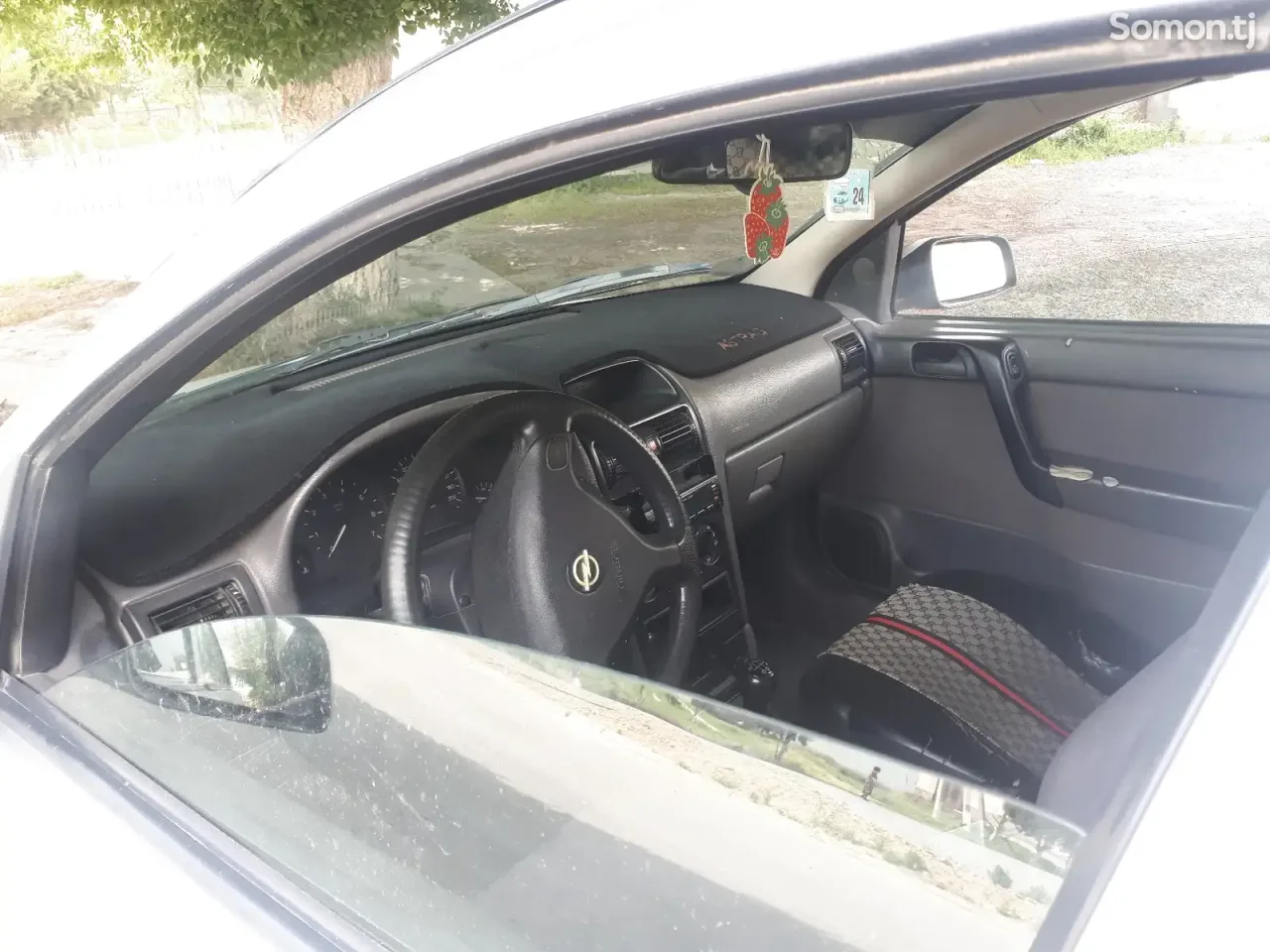 Opel Astra G 1998 · 1.6 MT