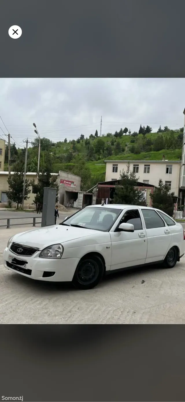 Lada (ВАЗ) Priora 2010 · 1.6 MT