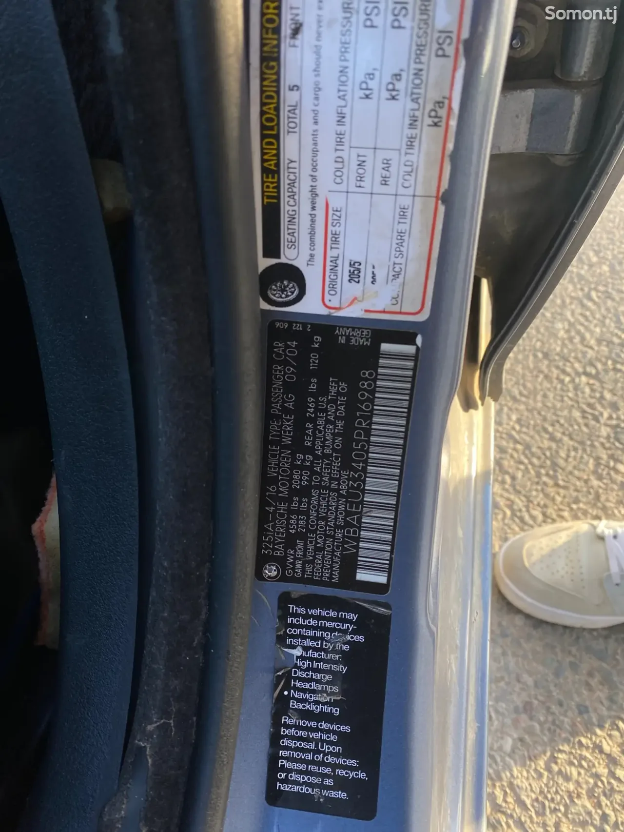 BMW 3 series 2004 · 2.5 AT