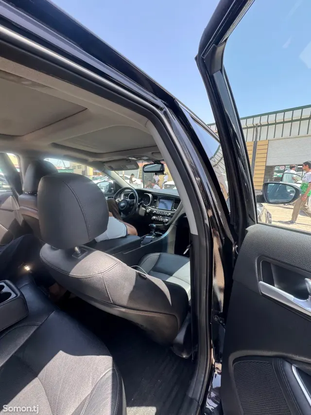 Kia K5 2014 · 2.0 AT
