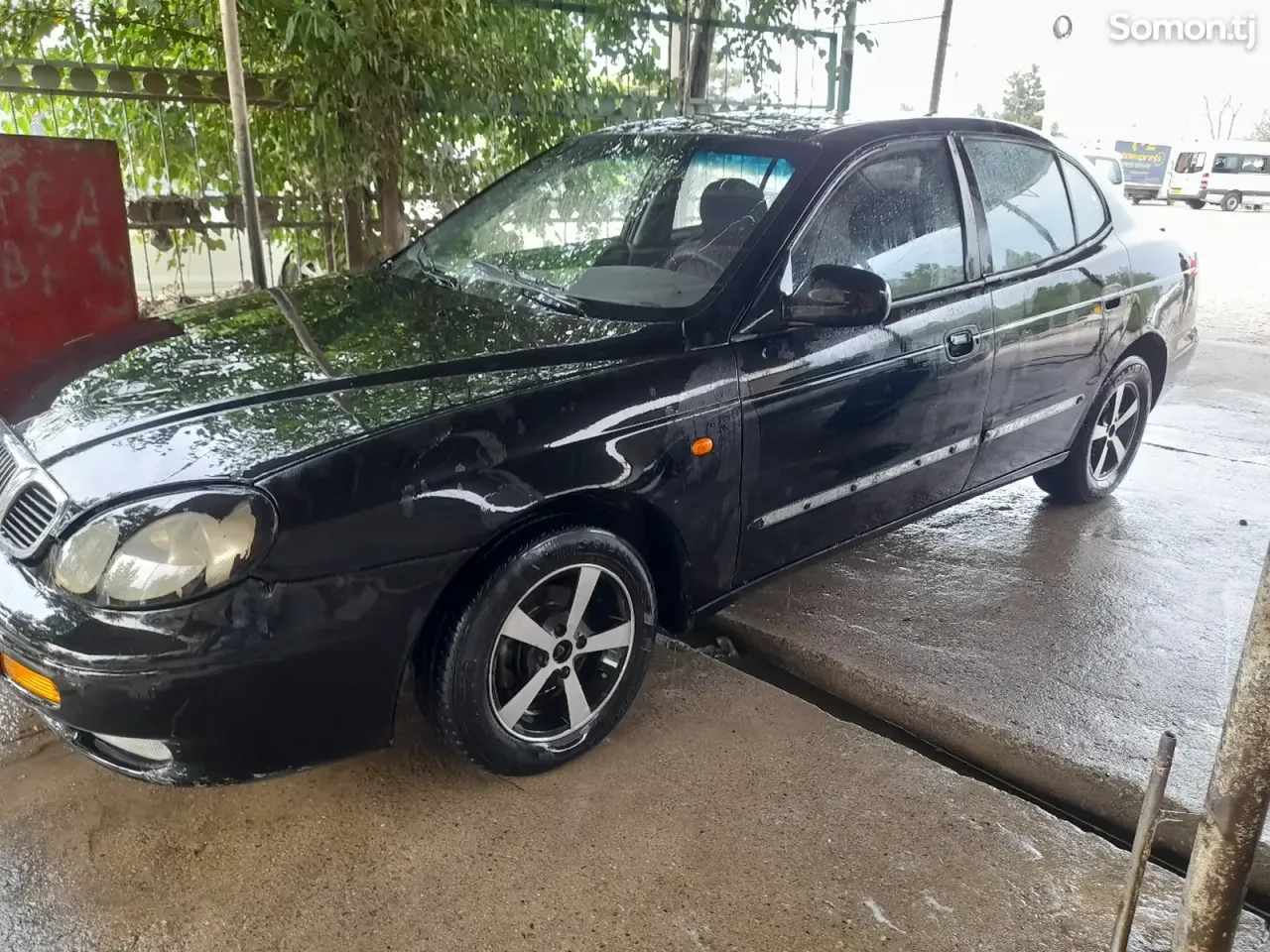 Daewoo Leganza 1997 · 1.8 MT