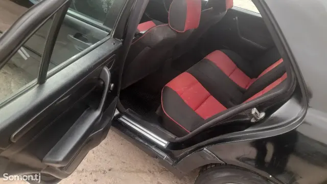 Mercedes-Benz C class 1995 · 1.8 MT