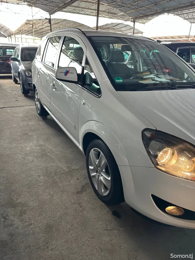 Opel Zafira 2014 · 1.8 MT